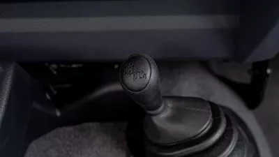 Toyota Land Cruiser 70 -17