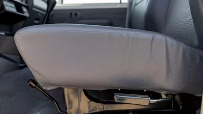 Toyota Land Cruiser 70 -21
