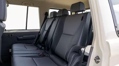 Toyota Land Cruiser 70 -22