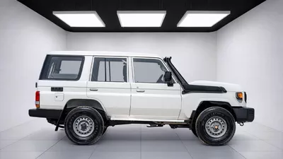 Toyota Land Cruiser 70 -5