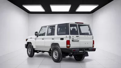 Toyota Land Cruiser 70 -6