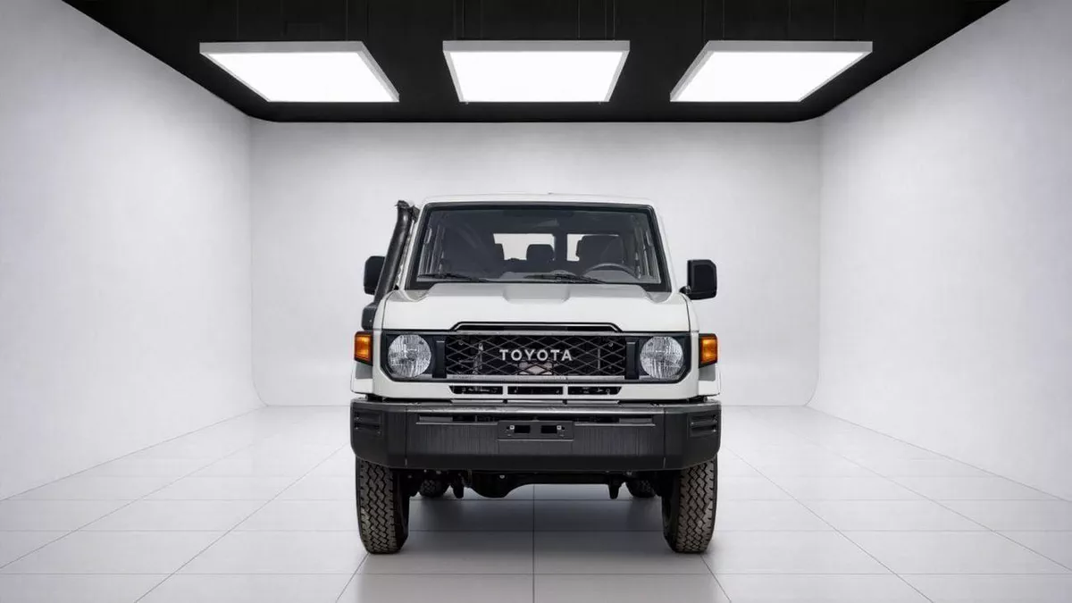 Toyota Land Cruiser 70 -1-0