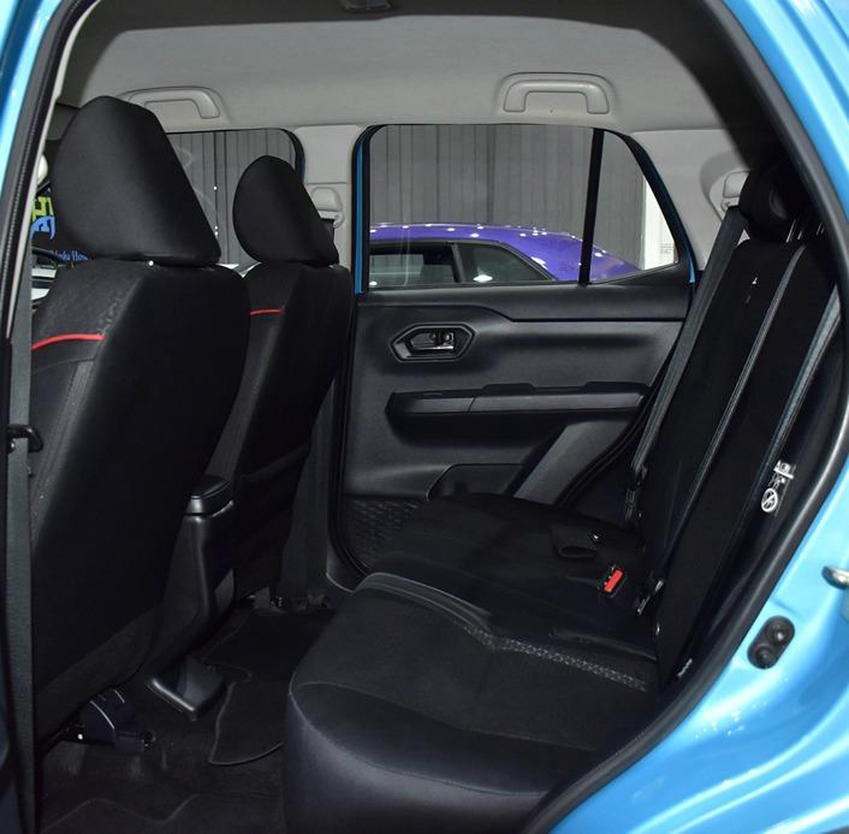 Toyota Raize E ( 2023 Model ) in Blue Color GCC Specs