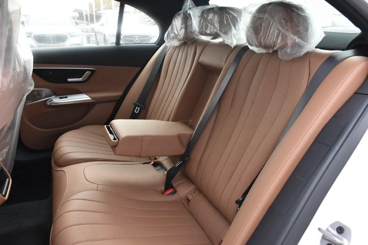 MERCEDES BENZ E300 AMG 4MATIC 2026 | WHITE-11-11
