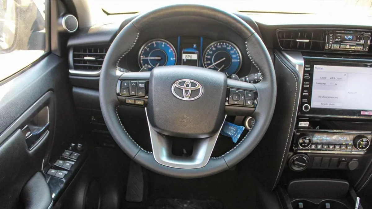 Toyota Fortuner VX2 FORTUNER 2.8L FOLL OIPTION-10-0