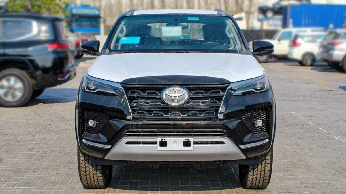 Toyota Fortuner VX2 FORTUNER 2.8L FOLL OIPTION-1-0