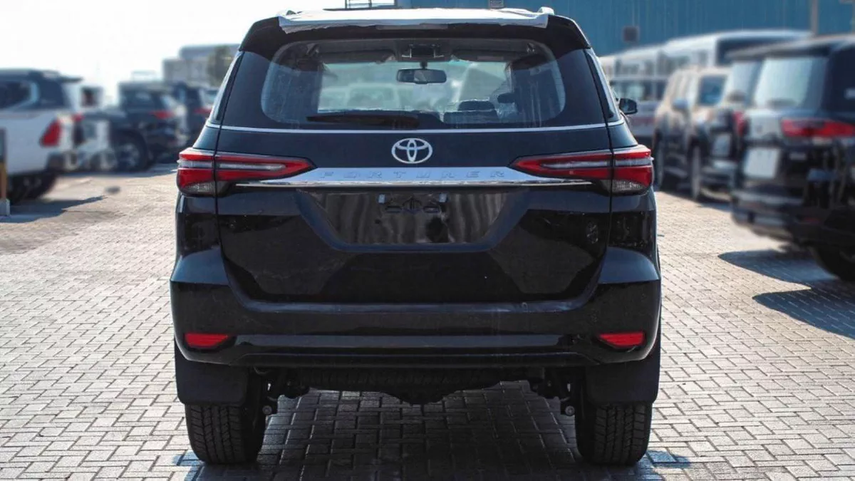 Toyota Fortuner VX2 FORTUNER 2.8L FOLL OIPTION-5-0