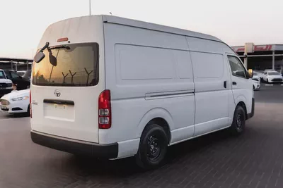 Toyota Hiace Standard 2026 GCC Specs-1