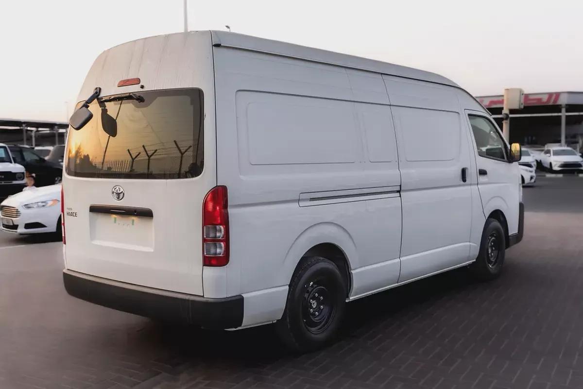 Toyota Hiace Standard 2026 GCC Specs-1-1