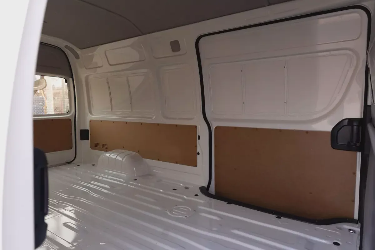 Toyota Hiace Standard 2026 GCC Specs-4-4