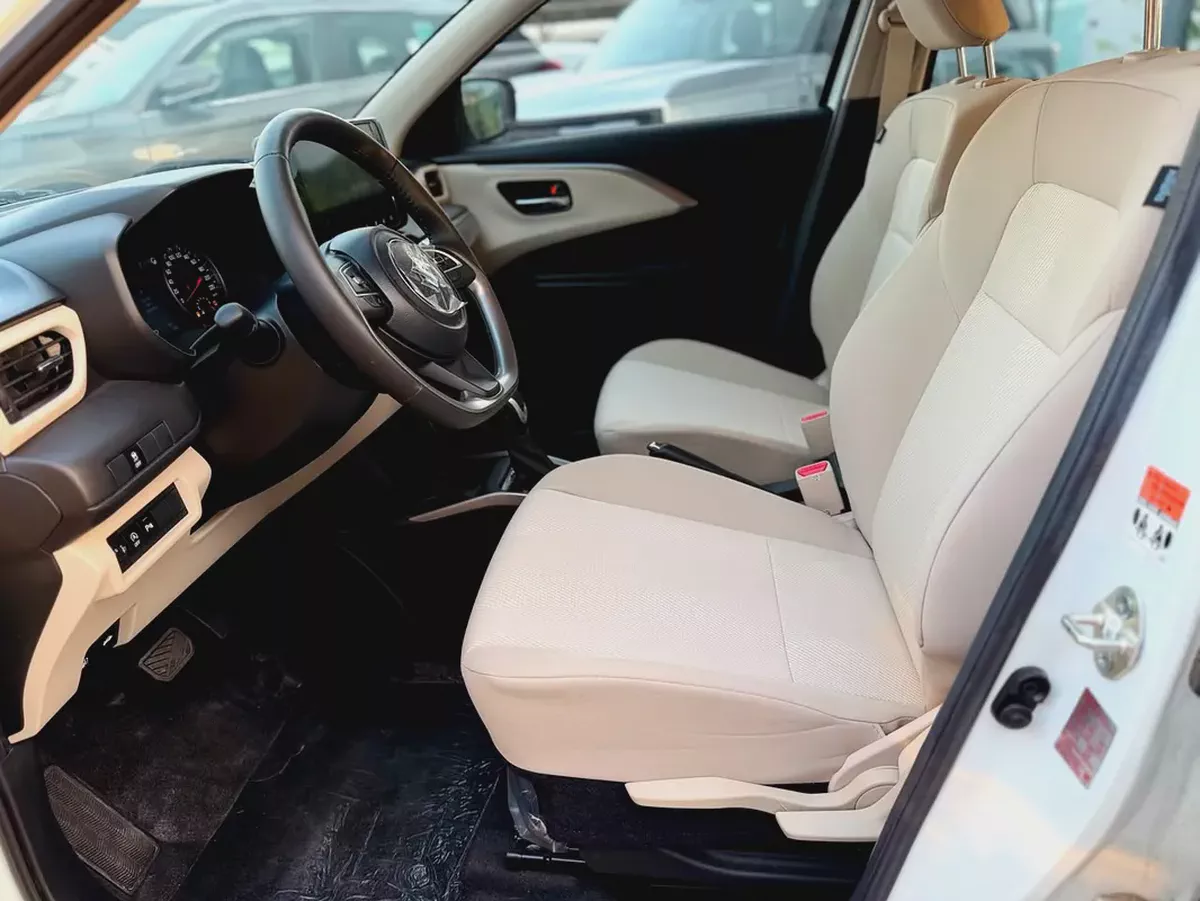 Suzuki Dzire Hybrid Model 2025 - GCC-10-10