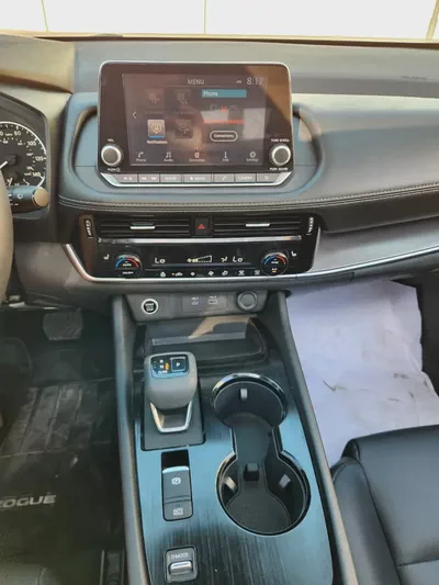 Nissan Rogue SV 2023 American Specs-11