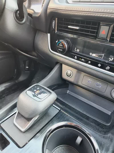 Nissan Rogue SV 2023 American Specs-12
