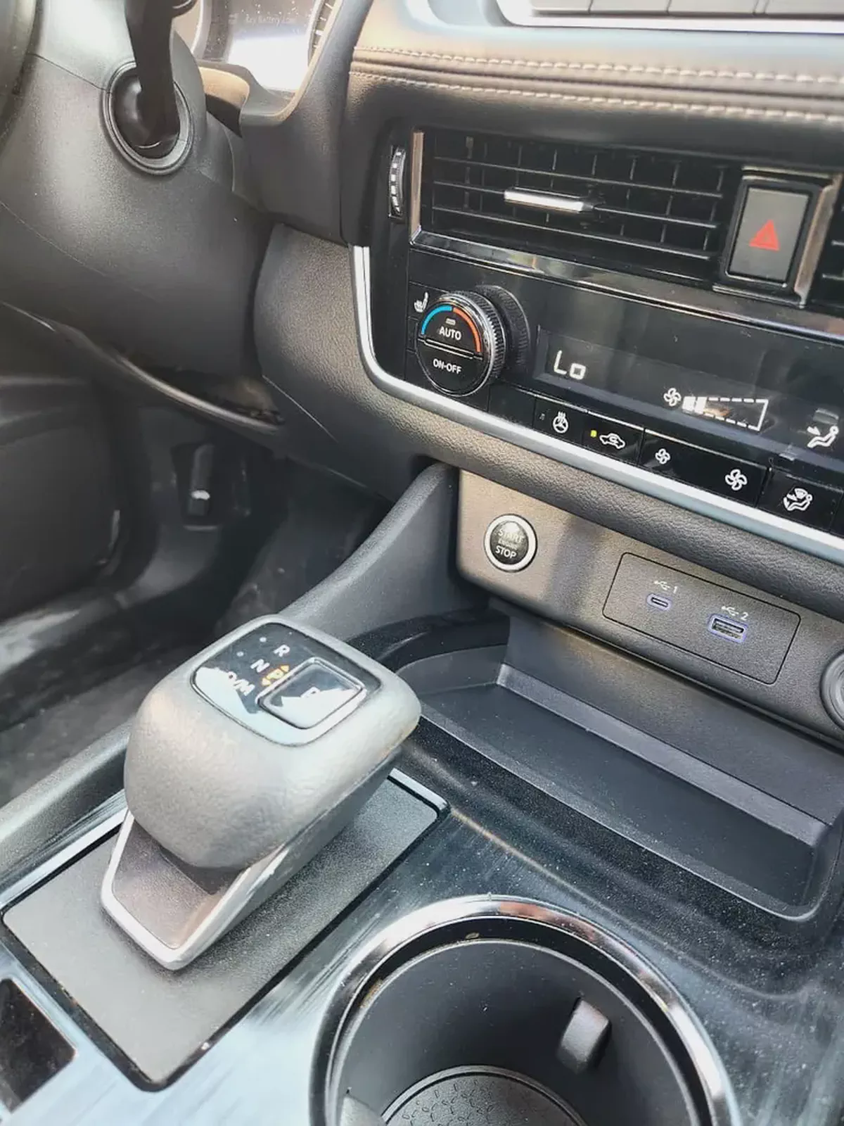 Nissan Rogue SV 2023 American Specs-12-12