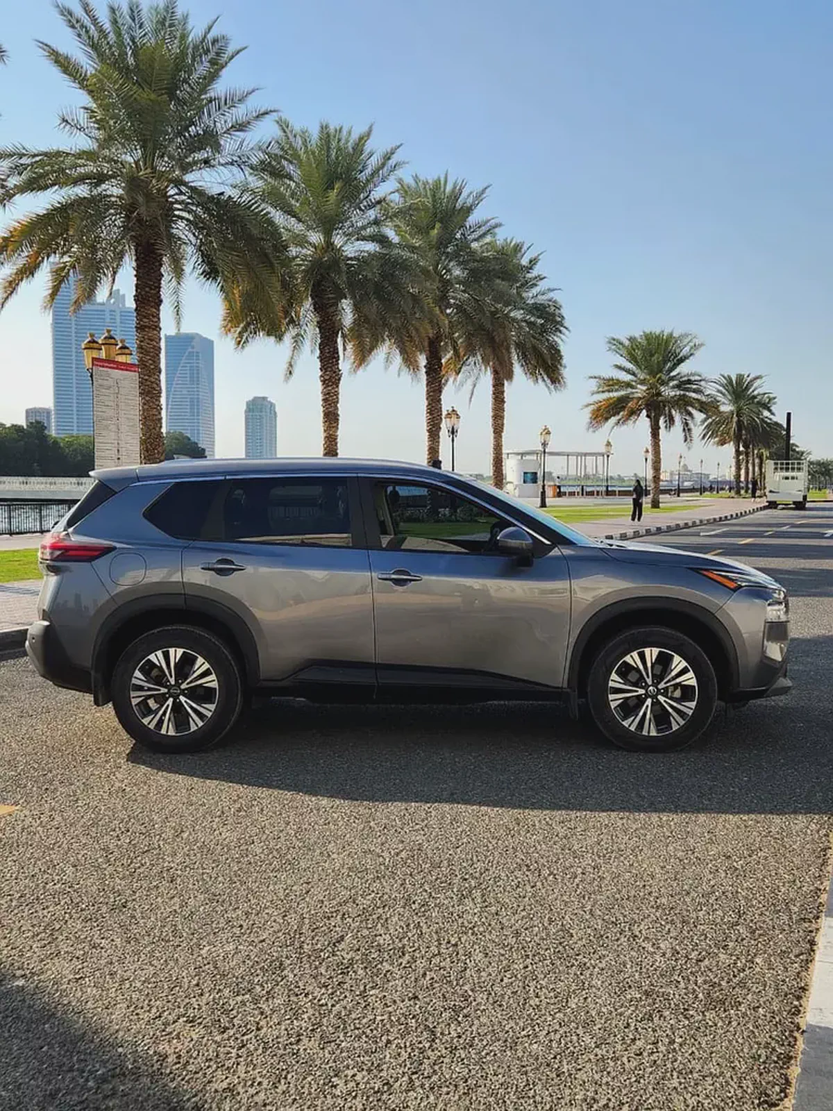 Nissan Rogue SV 2023 American Specs-4-4