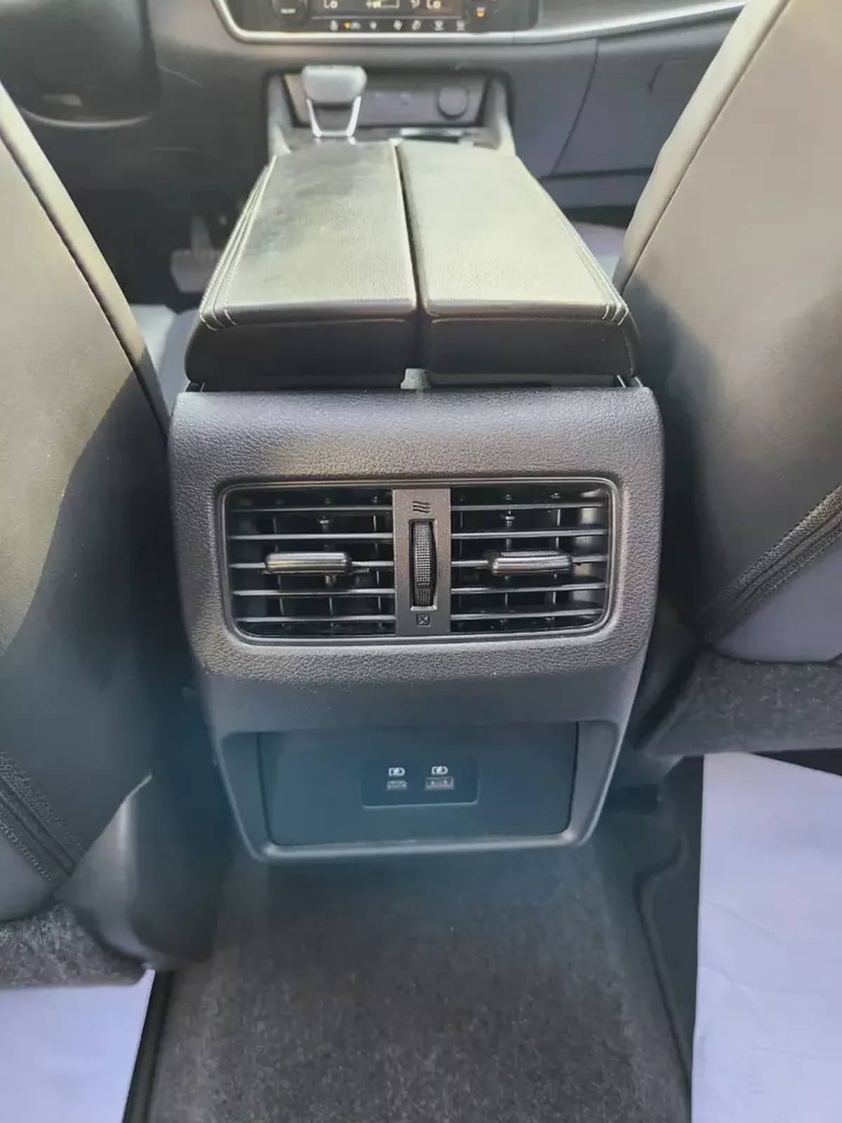Nissan Rogue SV 2023 American Specs-6-6