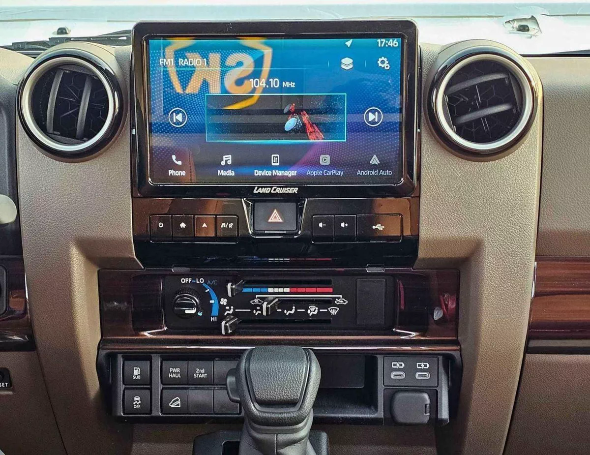 Toyota Land Cruiser Pick Up LX-Z1 | LC79 1GD-FTV SINGLE CABIN TURBO | 2.8L V4 DIESEL | DIFF LOCK | DVD CAMERA + LEATHER SEATS (C-11-0