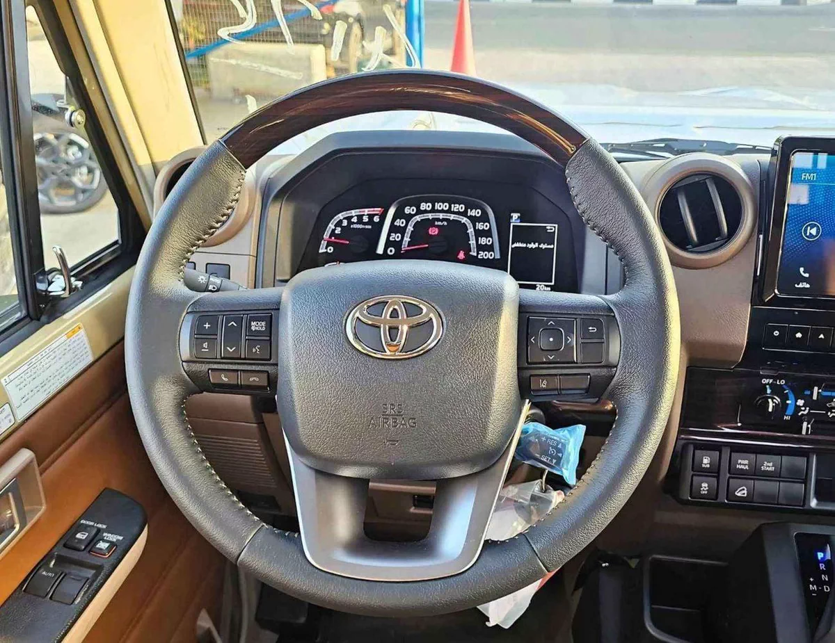 Toyota Land Cruiser Pick Up LX-Z1 | LC79 1GD-FTV SINGLE CABIN TURBO | 2.8L V4 DIESEL | DIFF LOCK | DVD CAMERA + LEATHER SEATS (C-4-0
