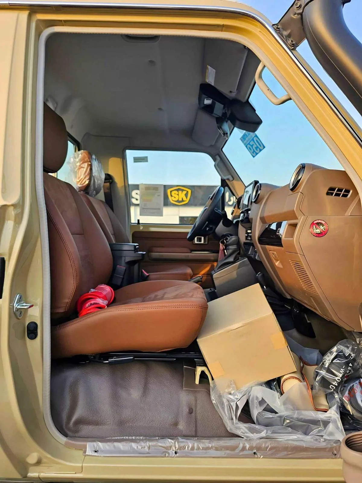 Toyota Land Cruiser Pick Up LX-Z1 | LC79 1GD-FTV SINGLE CABIN TURBO | 2.8L V4 DIESEL | DIFF LOCK | DVD CAMERA + LEATHER SEATS (C-6-0