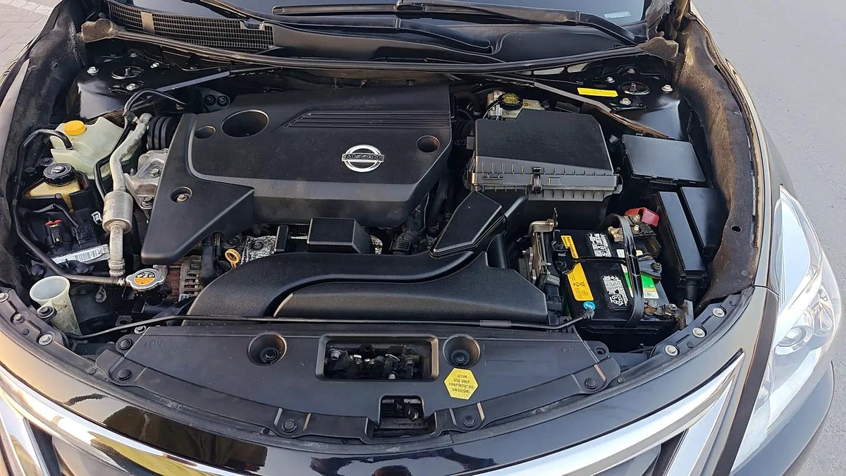 Nissan Altima SV 2013 - GCC Specs - Well Maintained-10-10