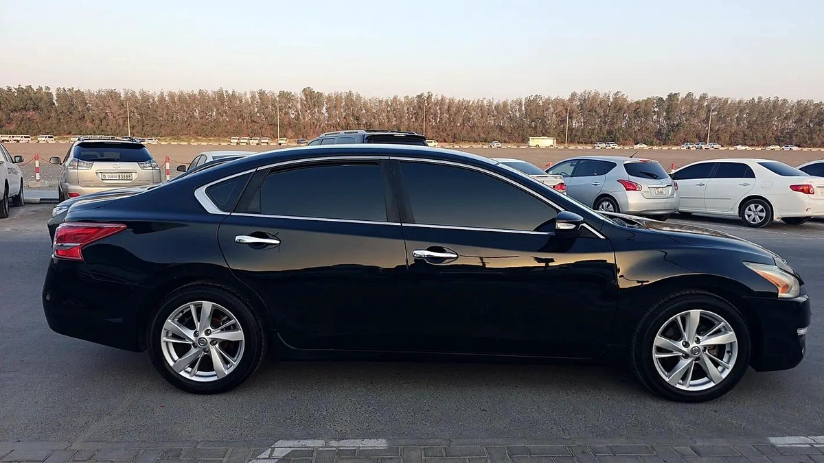 Nissan Altima SV 2013 - GCC Specs - Well Maintained-13-13
