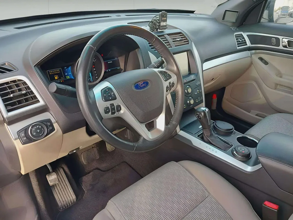 FORD EXPLORER XLT - 2012 - CLEAN CAR FRESH JAPAN IMPORT