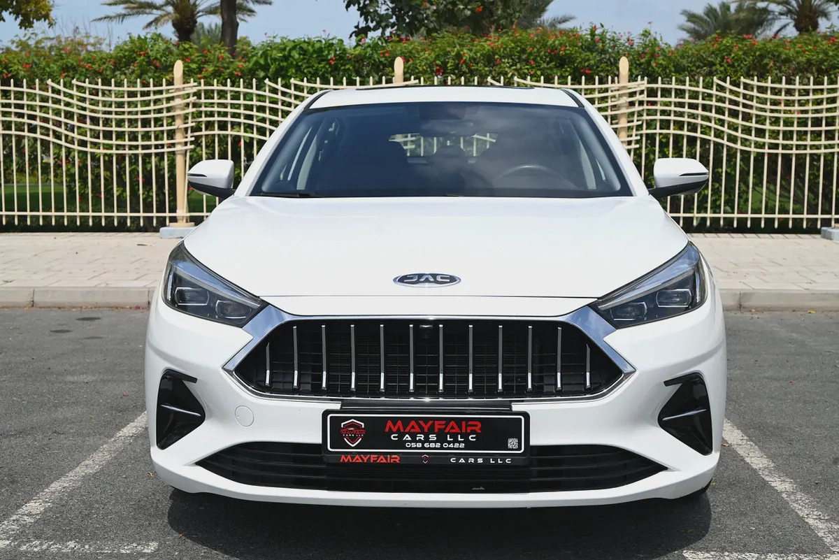 0% DP - FREE WARRANTY - JAC J7 LUXURY 2023 - LOW MILEAGE - GCC-1-1