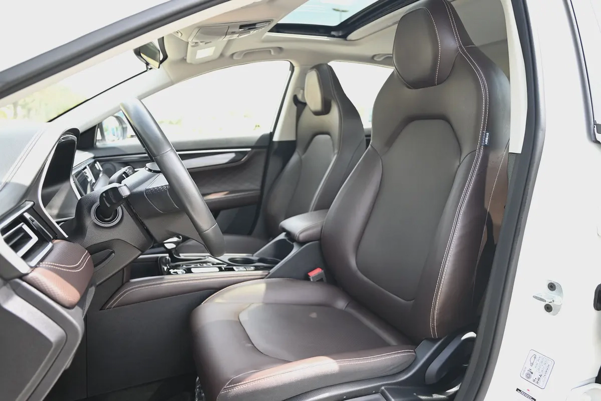 0% DP - FREE WARRANTY - JAC J7 LUXURY 2023 - LOW MILEAGE - GCC-11-11