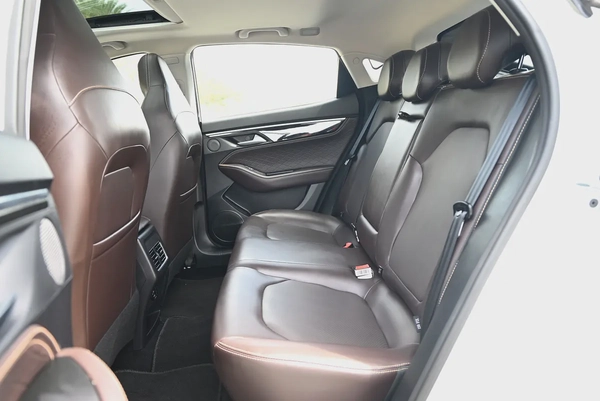 0% DP - FREE WARRANTY - JAC J7 LUXURY 2023 - LOW MILEAGE - GCC