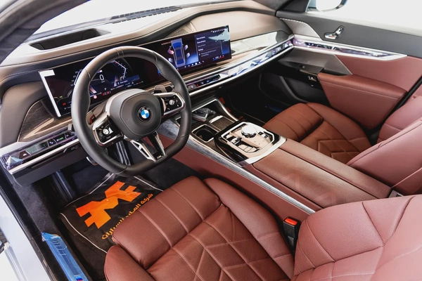 BMW 735i M Sport Individual – 2026 | GCC | 2,496 KM | 5 Years AGMC Warranty | AED 399,000