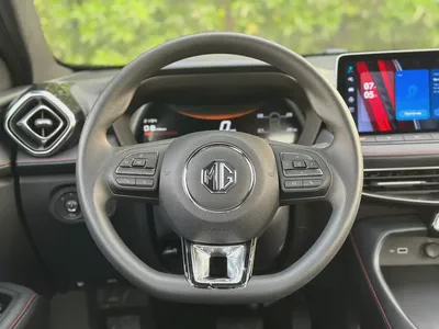 MG5 LUXURY 2026-13
