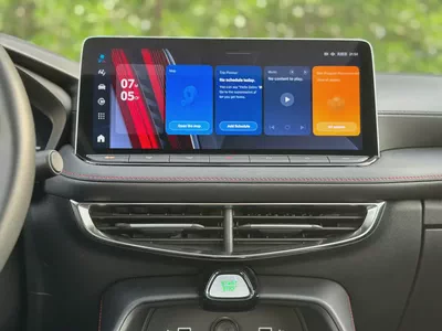 MG5 LUXURY 2026-14