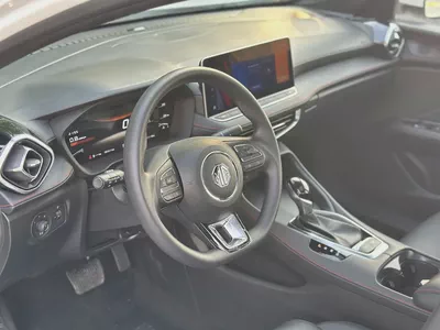 MG5 LUXURY 2026-16