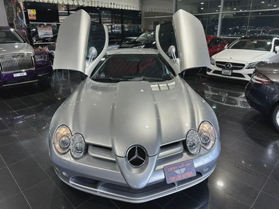 Mclaren SLR, full service history from Abu Dhabi dealer service done, new tires-4