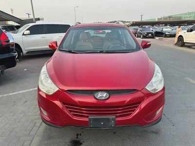 Hyundai tucson 2013 red color GCC calen car-8