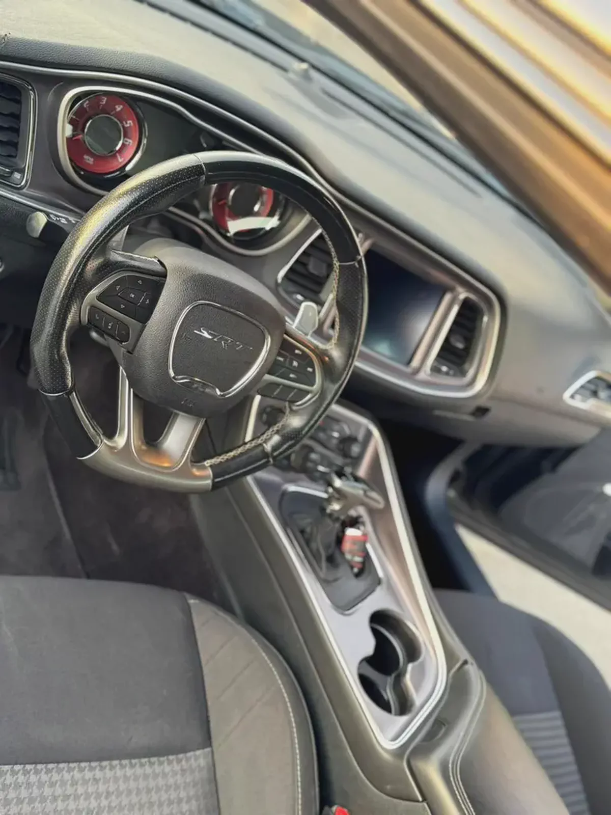 (2019) DODGE CHALLENGER //HELLCAT// 707HP -EXCELLENT CONDITION-12-12
