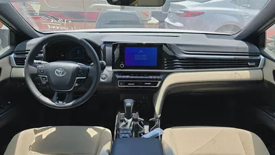 2026 Toyota Camry LE 2.5L AT Hybrid (White)-12