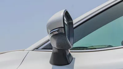 2026 Toyota Camry LE 2.5L AT Hybrid (White)-6