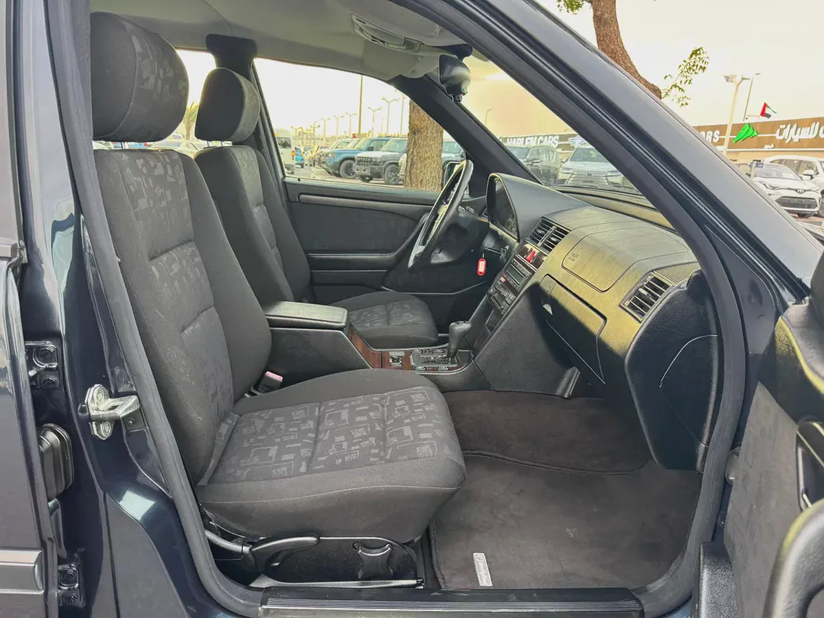 Mercedes Benz C200 1997 45000km only - 4 Auction Grade - Original Paint - Japan Import Clean Title-11-11