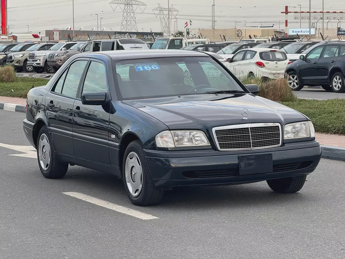 Mercedes Benz C200 1997 45000km only - 4 Auction Grade - Original Paint - Japan Import Clean Title