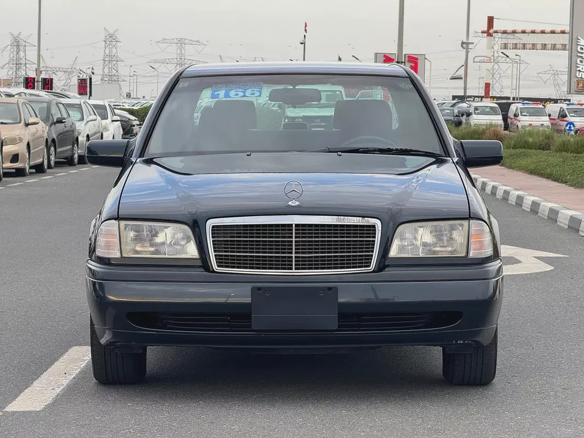 Mercedes Benz C200 1997 45000km only - 4 Auction Grade - Original Paint - Japan Import Clean Title-2-2