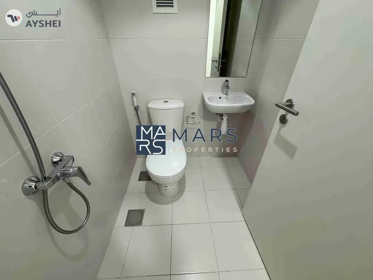 Brand New 3badroom villa in Masaar _For rent-4-4