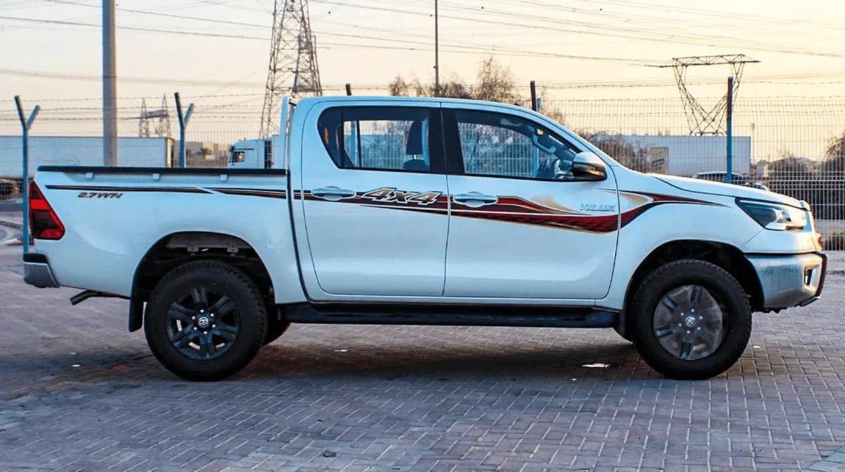 Toyota Hilux GLX FULL OPTION 2.7 AT-2-2