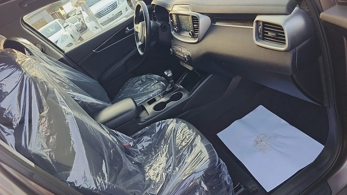 2020 Kia Sorento GL American Specs-12-12