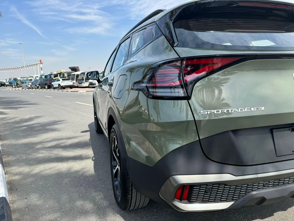 New 2026 Kia Sportage in Green-3-3