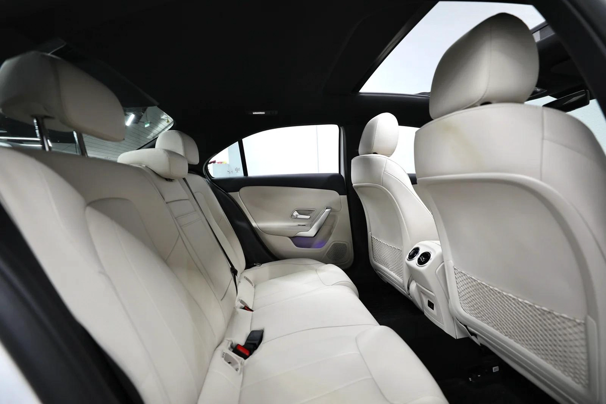 A220 | 1,750 AED Monthly | Registration-9-9