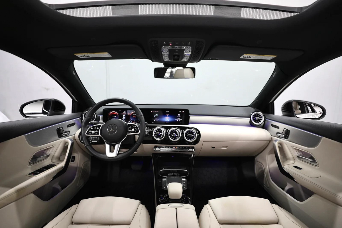 A220 | 1,750 AED Monthly | Registration-11-11