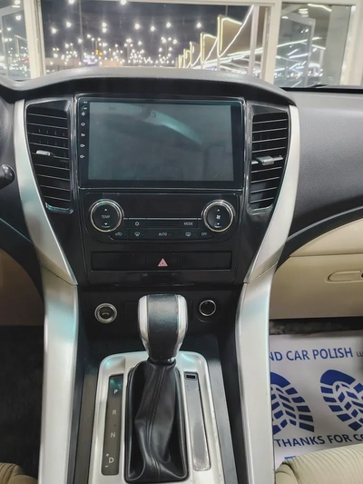 Mitsubishi Montero Sport 2017 GLS Top Line GCC Specs-15