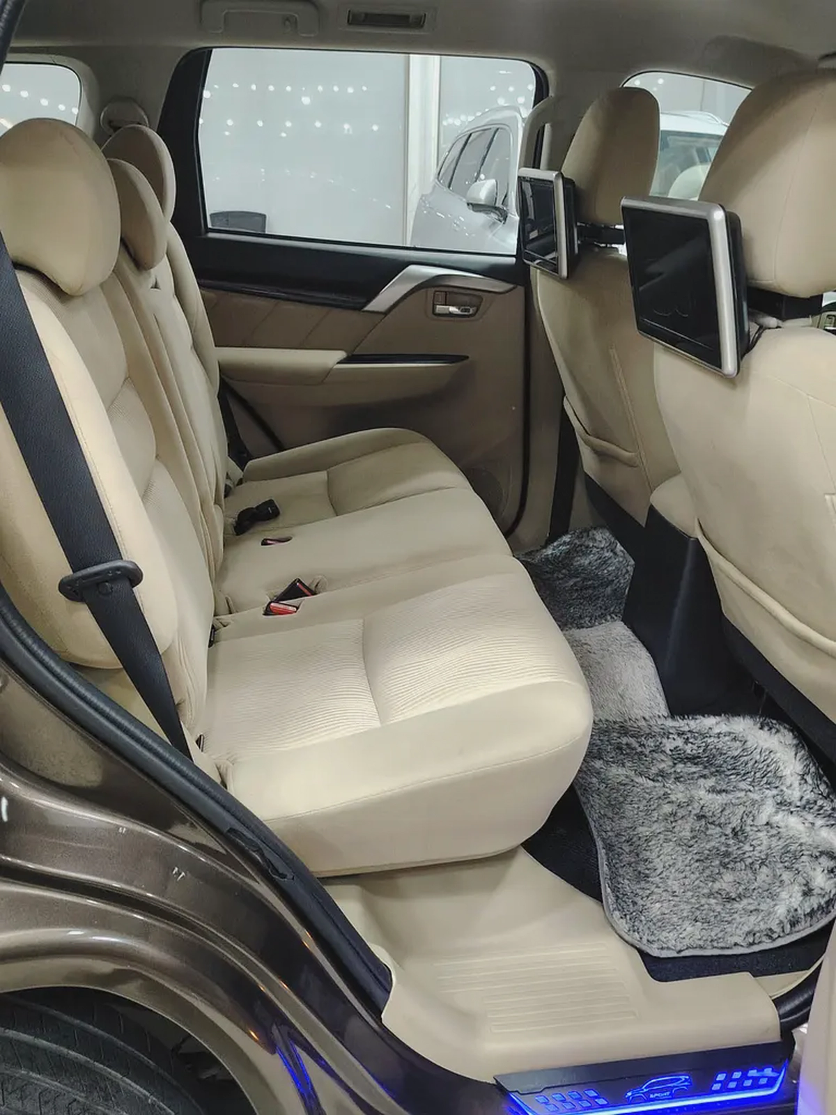 Mitsubishi Montero Sport 2017 GLS Top Line GCC Specs