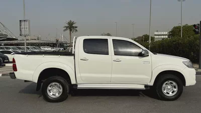 Toyota Hilux 2014 2.7L 4x4 Double Cab DLS | GCC Specs ,-4